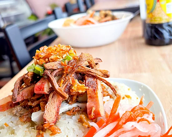 Savory Mixed Toppings Sticky Rice: Rice topped with crispy shredded vegetarian topping, scallions and pickled carrot and daikon